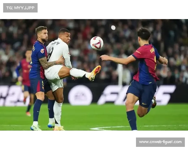 西甲争冠白热化,巴萨皇马并驾齐驱