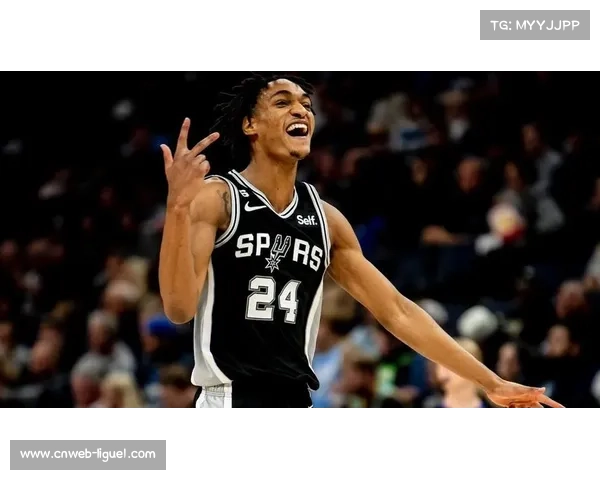 马刺黄蜂后场对决,三球瓦塞尔复出状态